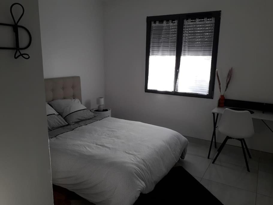 Maison Neuve De Standing 150 M2 Croix-Chapeau Luaran gambar